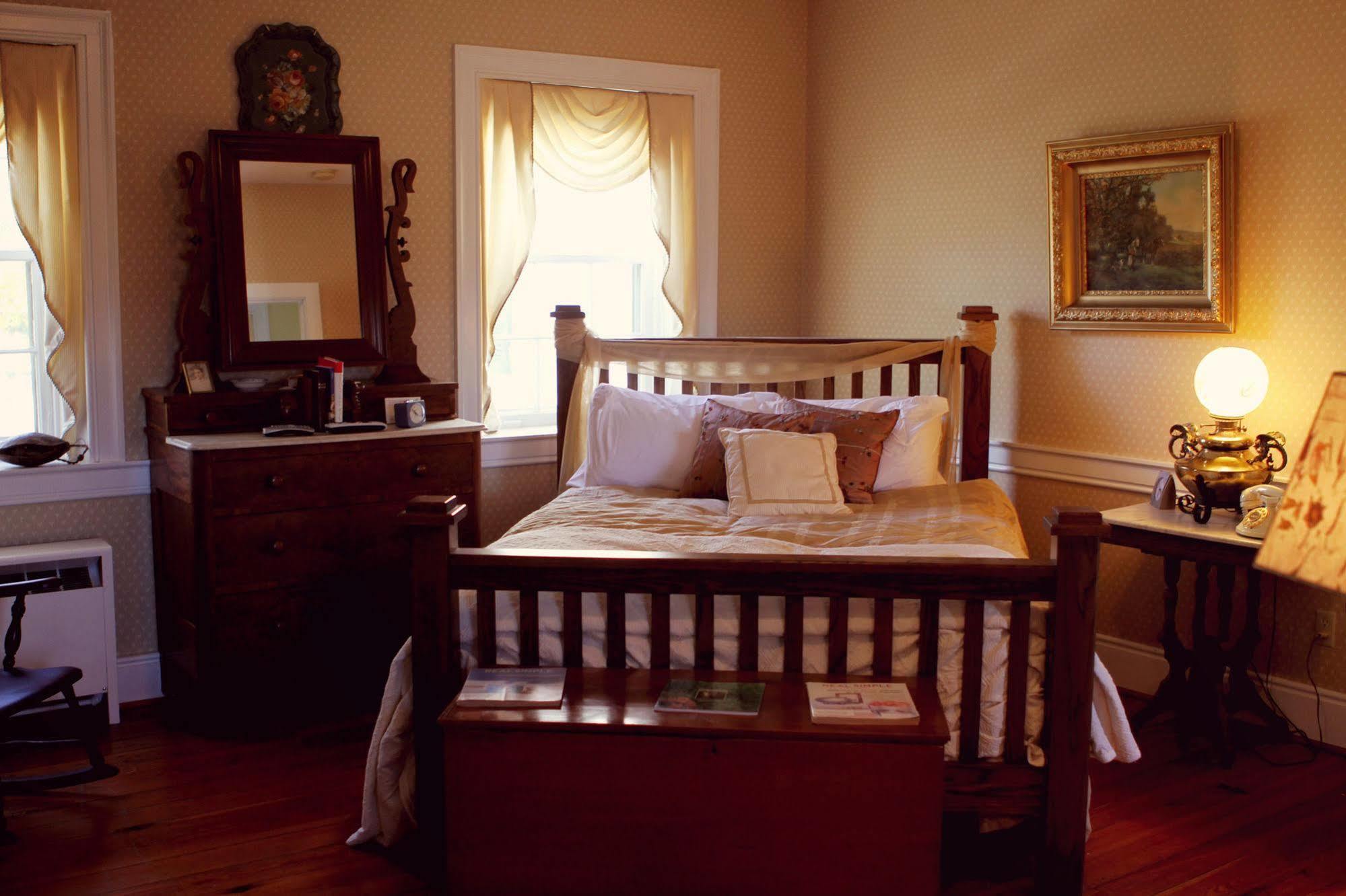 Cave Hill Farm Bed & Breakfast McGaheysville Exterior photo